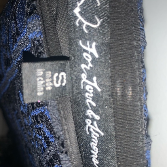 FOR LOVE & LEMONS SKIRT - Picture 2 of 2